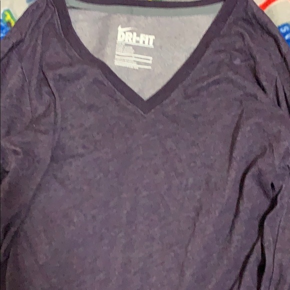 Nike Dri-Fit long sleeved shirt - Picture 1 of 2